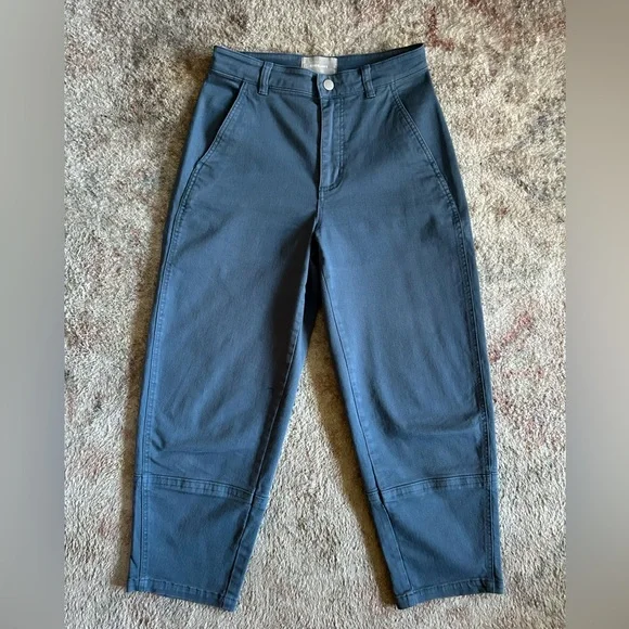 Everlane Utility Barrel Pants - Picture 2 of 9